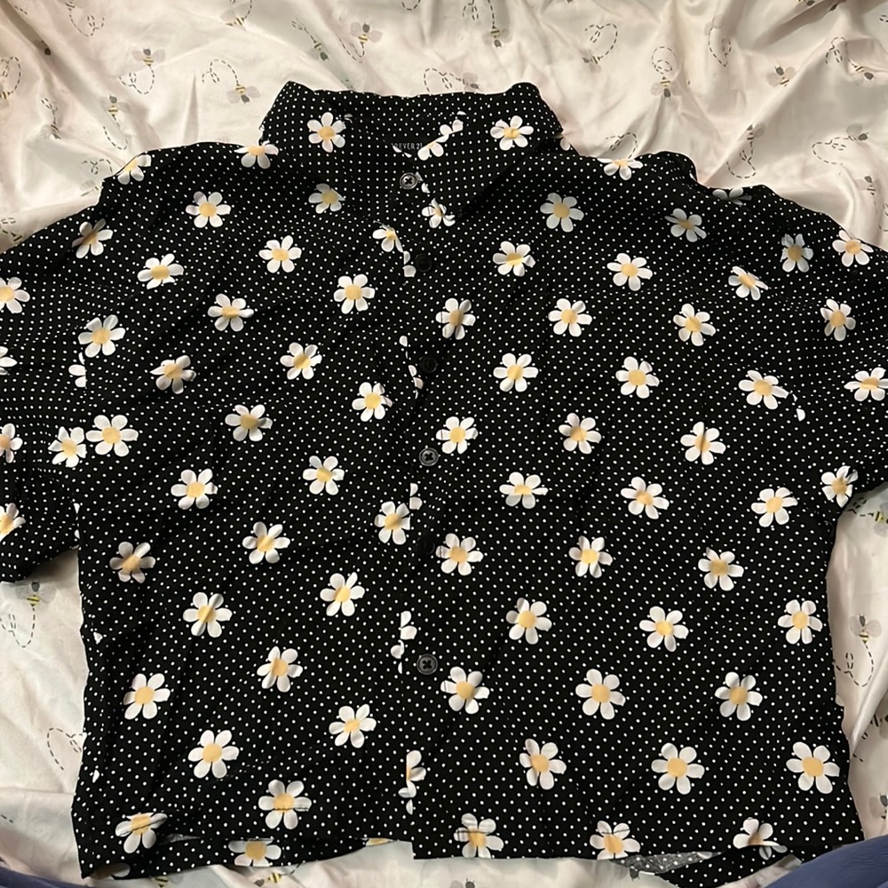 Cropped shirt